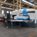 stacionin e punës cnc grusht punues shtyp, cnc punching machine